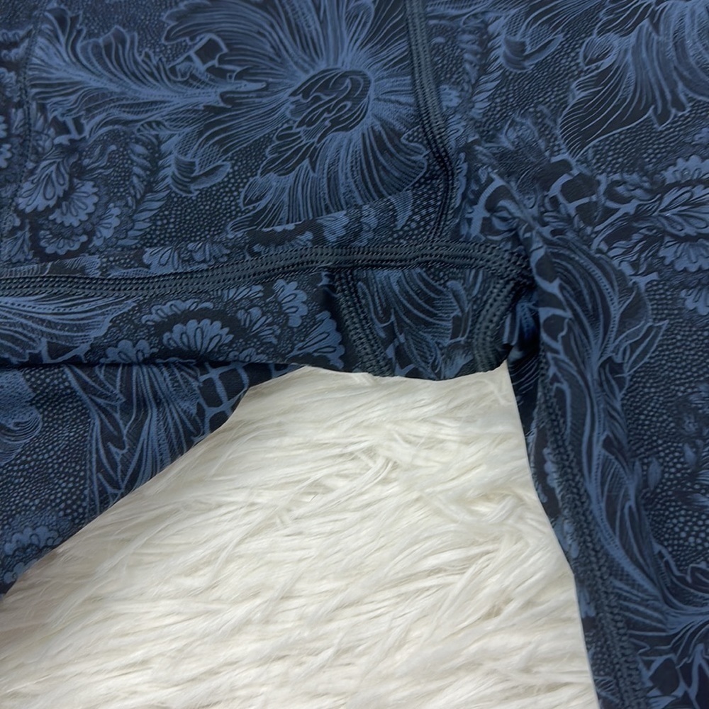 Lululemon Speed Up Crop (21") Nouveau Mach Blue Black - Picture 3 of 7